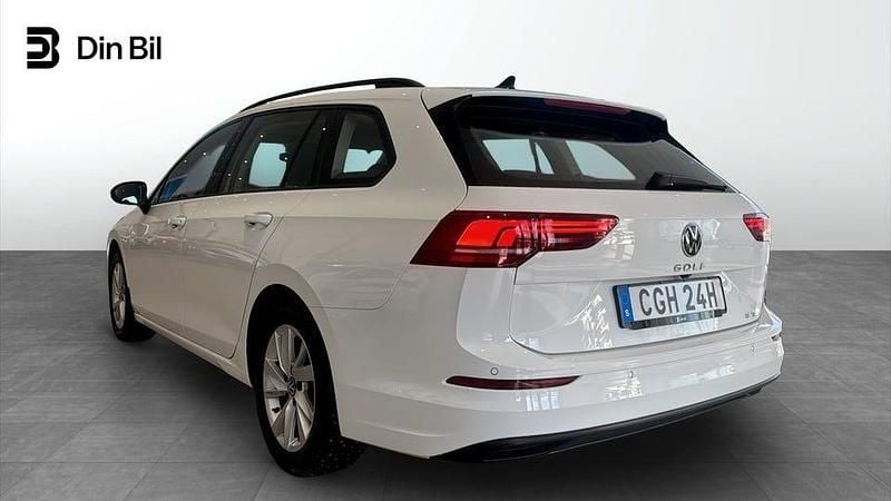 Begagnad VW Golf VIII Life 150 HK (110 kW) 2025 Vit Kombi