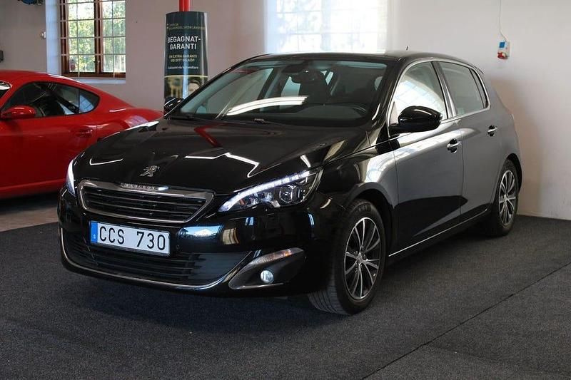 Svart Begagnad 2013 Peugeot 308 Allure Halvkombi | 79 900 kr (Marknadspris) - Bild 1/4
