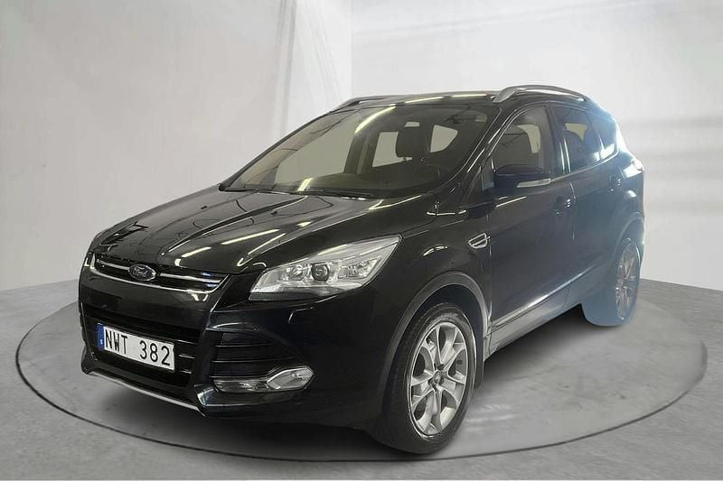 Svart Begagnad 2013 Ford Kuga SUV | 88 000 kr (Marknadspris) - Bild 1/4