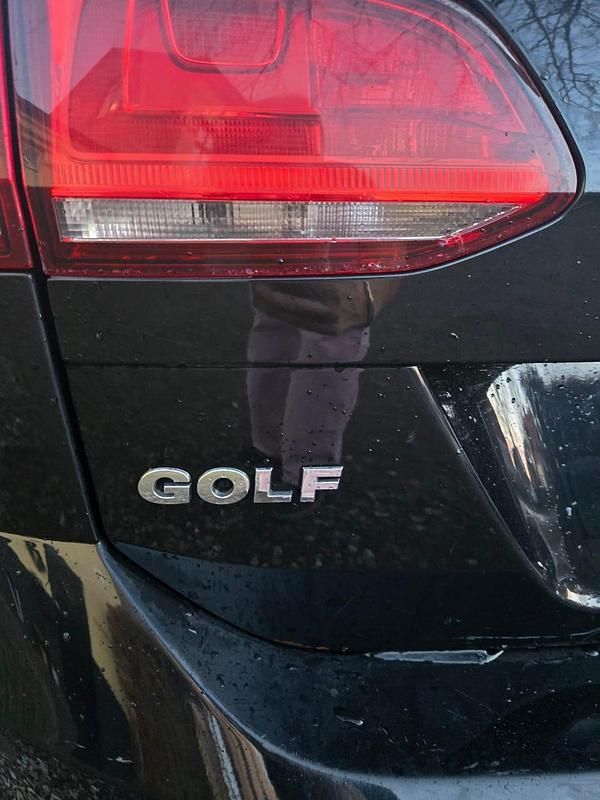 Begagnad VW Golf VII 105 HK (77 kW) 2015