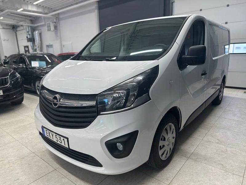 Begagnad Opel Vivaro 116 HK (85 kW) 2015 Vit Minibuss