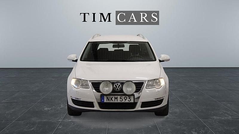 Begagnad VW Passat 106 HK (77 kW) 2010 Vit Kombi