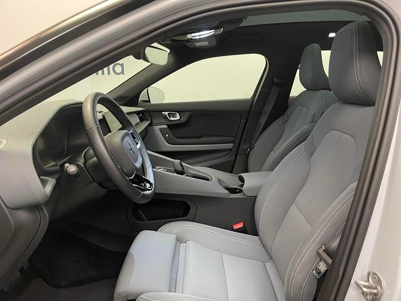 Begagnad Polestar 2 Plus 200 kW (272 HK) 2022 Silver Halvkombi