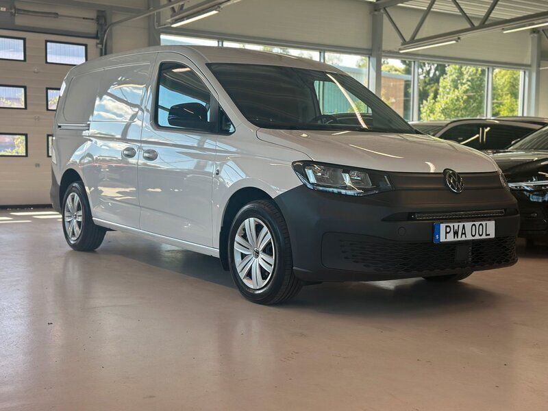 Vit Begagnad 2023 VW Caddy Maxi Minibuss | 349 900 kr - Bild 1/4