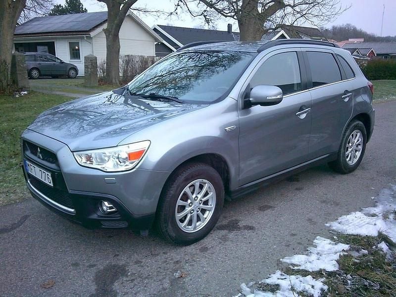 Silver Begagnad 2012 Mitsubishi ASX Comfort Edition SUV | 46 800 kr (Bra pris) - Bild 1/4