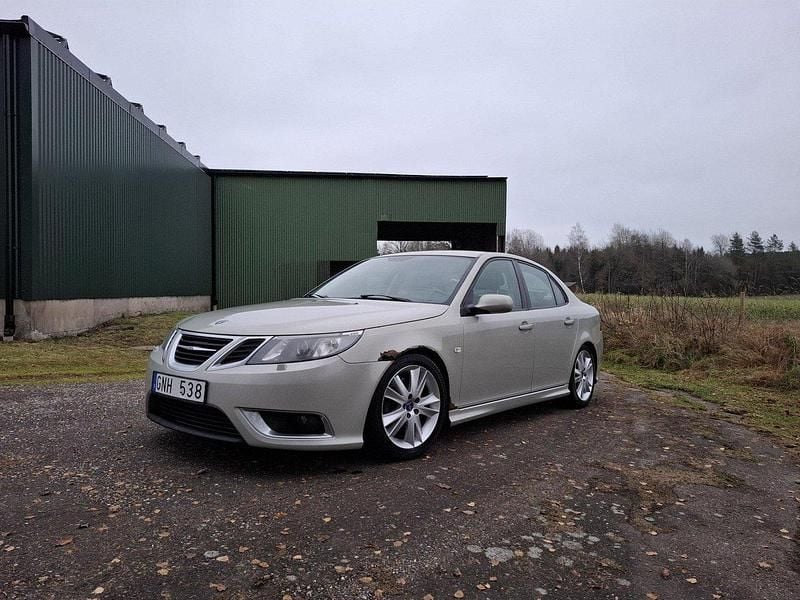Grå Begagnad 2008 Saab 9-3 Aero Sedan | 42 000 kr (Superpris) - Bild 1/4