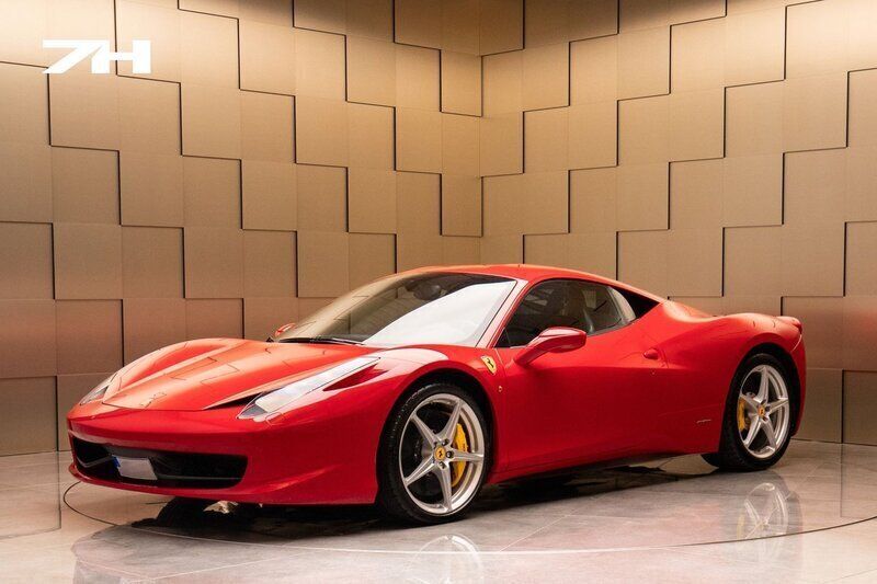 Begagnad 2011 Ferrari 458 Sportkupé | 1 999 000 kr - Bild 1/4