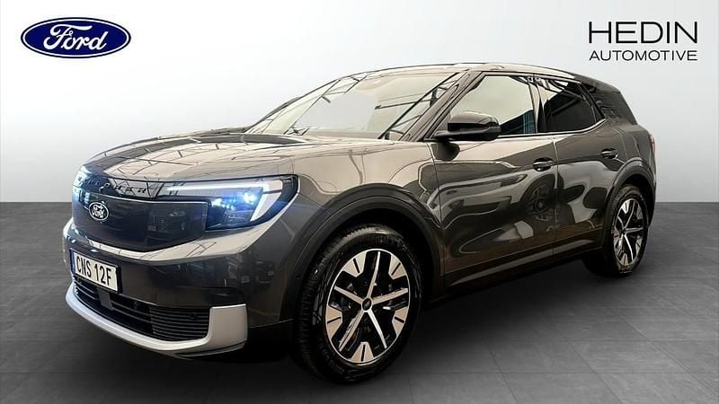 Grå (grey) Ny 2025 Ford Explorer SUV | 514 900 kr - Bild 1/4