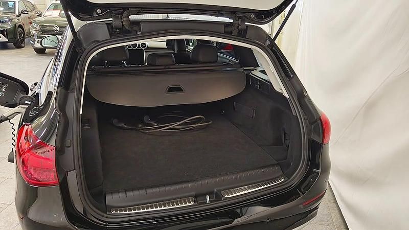 Begagnad Mercedes C300e 204 HK (150 kW) 2022 Svart Kombi