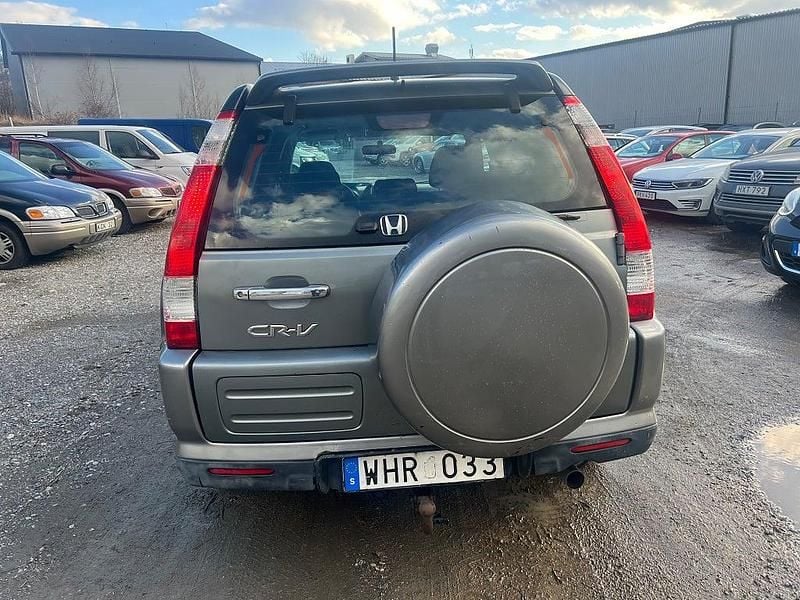 Begagnad Honda CR-V 150 HK (110 kW) 2004 Ljusgrön SUV