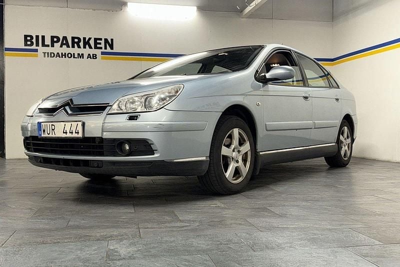 Silver Begagnad 2005 Citroën C5 Halvkombi | 17 500 kr (Marknadspris) - Bild 1/4