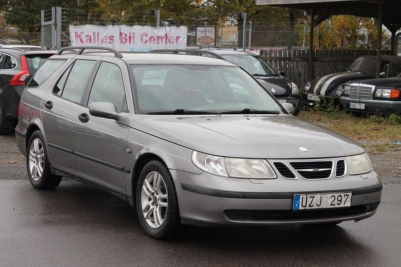 Ljusgrå Begagnad 2004 Saab 9-5 Linear Kombi | 14 899 kr (Marknadspris) - Bild 1/4