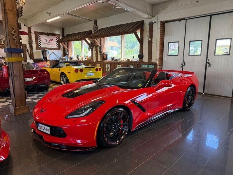 Röd Begagnad 2016 Chevrolet Corvette C7 Cab | 799 000 kr - Bild 1/4