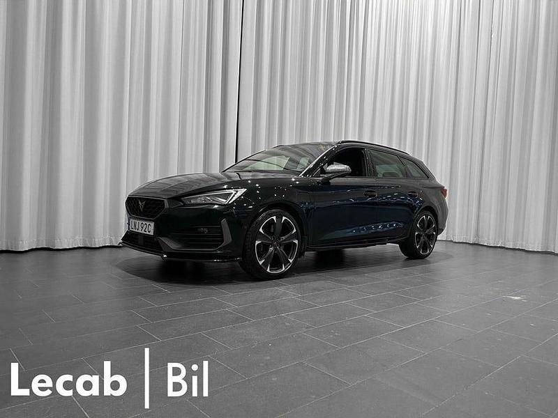 Begagnad Cupra Leon 150 HK (110 kW) 2021 Midnight black metallic Kombi