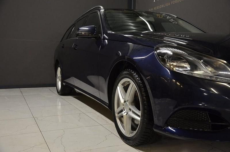 Begagnad Mercedes E220 Classic 170 HK (125 kW) 2016 Blå