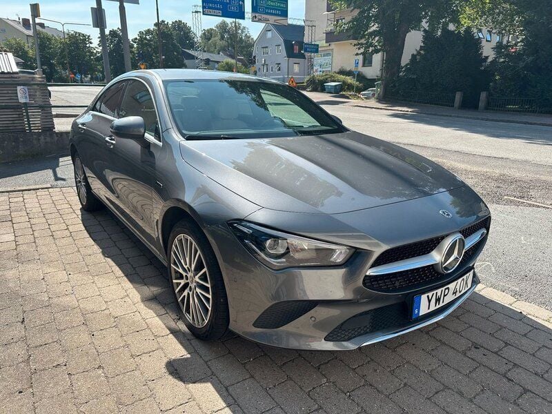Begagnad Mercedes CLA250e 218 HK (160 kW) 2021 Mörkgrå Sedan