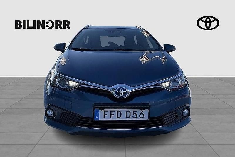 Begagnad Toyota Auris Touring Sports 137 HK (100 kW) 2016 Blå Kombi