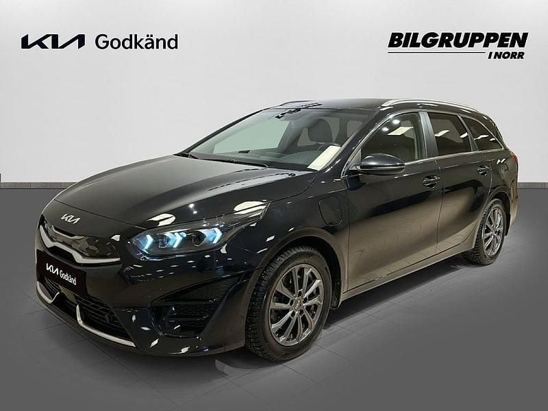 Svart Begagnad 2023 Kia Ceed Sportswagon Kombi | 319 900 kr - Bild 1/4