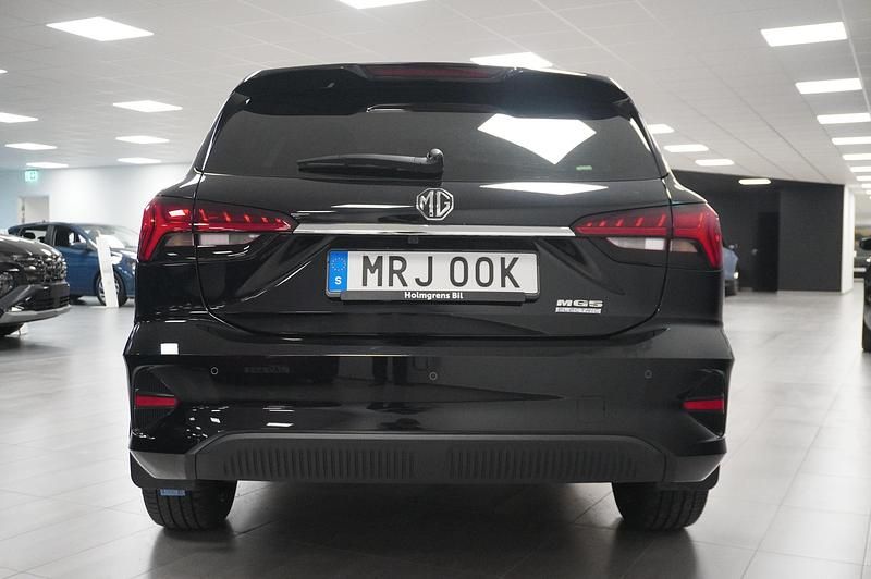 Begagnad MG MG5 EV Long Range 114 kW (156 HK) 2022 Svart Kombi