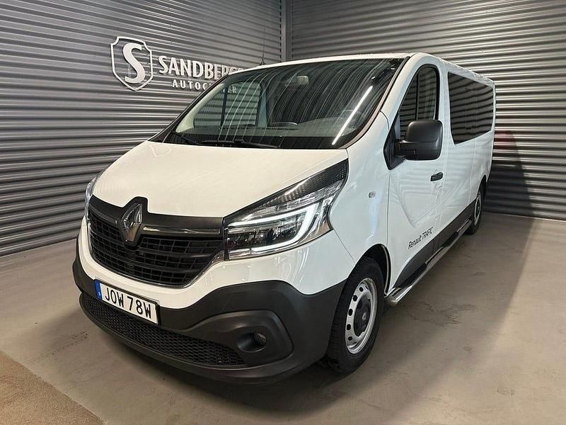 Vit Begagnad 2020 Renault Trafic Minibuss | 322 500 kr (Dyr) - Bild 1/4