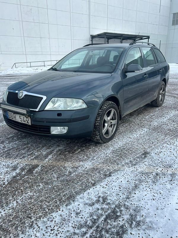 Begagnad Skoda Octavia 150 HK (110 kW) 2006 Kombi