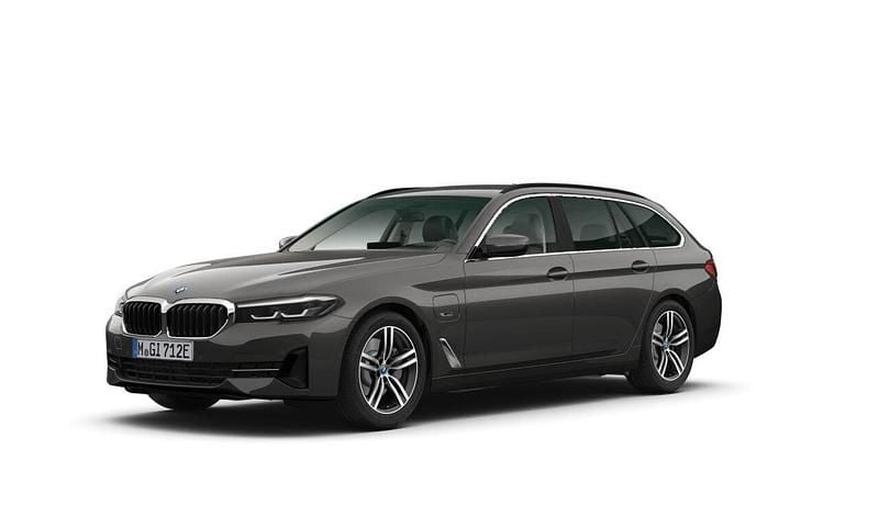 Grå Begagnad 2022 BMW 530e Sport Line Kombi | 289 500 kr (Superpris) - Bild 1/2