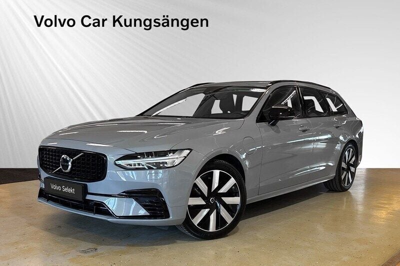 Grå Begagnad 2024 Volvo V90 Plus Kombi | 499 900 kr (Bra pris) - Bild 1/3