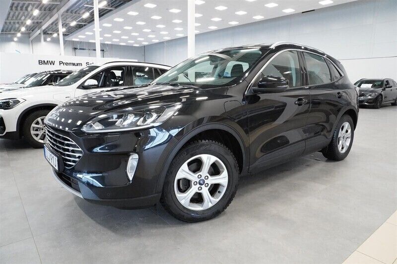 Svart Begagnad 2021 Ford Kuga Titanium SUV | 218 800 kr (Bra pris) - Bild 1/4