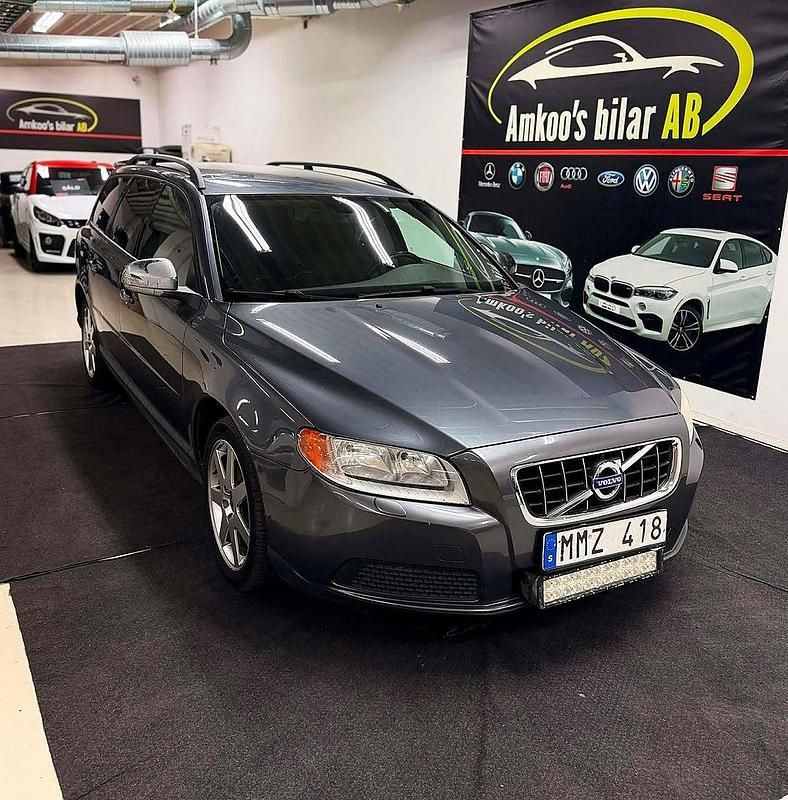 Begagnad Volvo V70 Kinetic 145 HK (106 kW) 2009 Grå Kombi