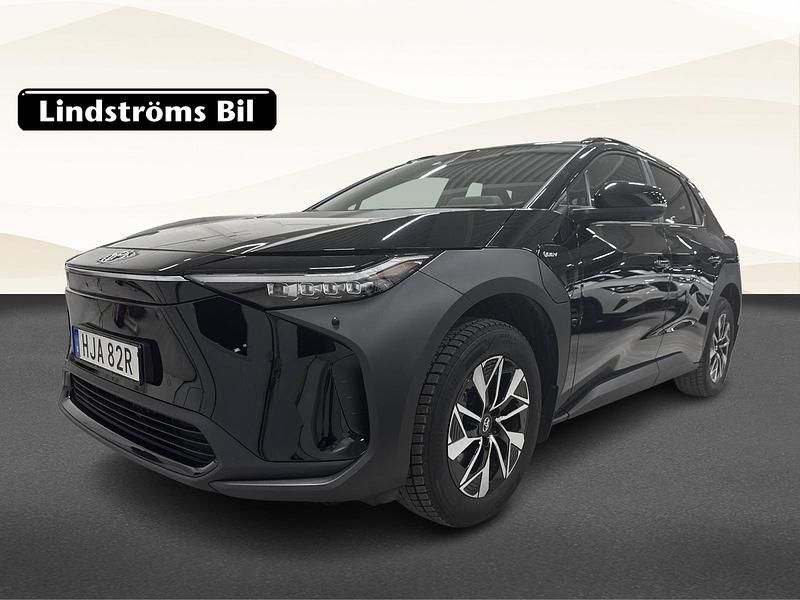 Begagnad Toyota bZ4X Edition 161 kW (219 HK) 2024 Svart SUV