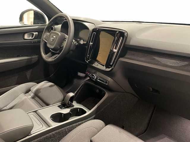 Begagnad Volvo EX40 Single Motor Extended Range 185 kW (252 HK) 2026 Blå SUV