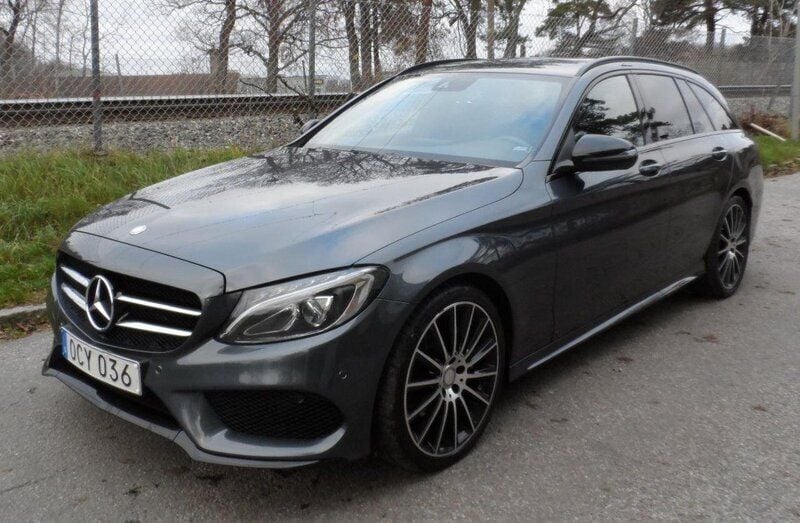 Grå Begagnad 2016 Mercedes C220 AMG Kombi | 224 000 kr (Marknadspris) - Bild 1/4