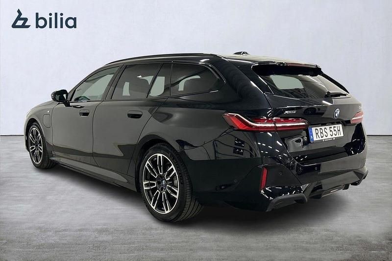 Begagnad BMW 530 M Sport 299 HK (219 kW) 2025 Svart Kombi