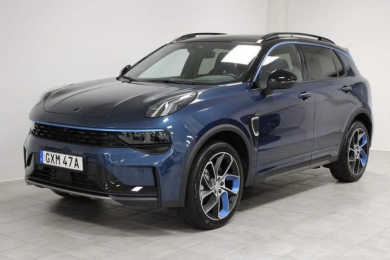 Blå Begagnad 2023 Lynk & Co 01 SUV | 339 000 kr (Marknadspris) - Bild 1/4