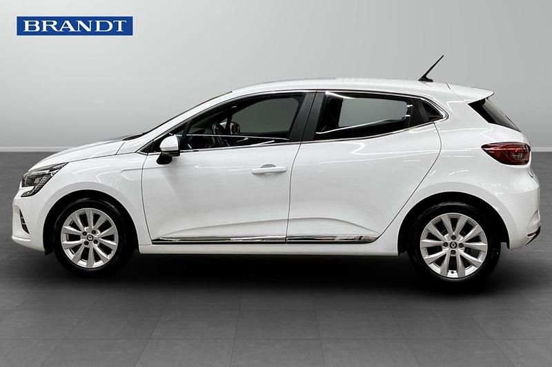 Begagnad Renault Clio V Intens 91 HK (66 kW) 2023 Vit Halvkombi