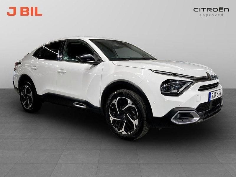 Vit Begagnad 2023 Citroën C4 Shine Sedan | 234 900 kr (Marknadspris) - Bild 1/4
