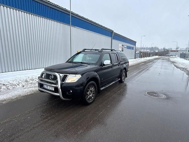 Begagnad Nissan Navara 231 HK (169 kW) 2011 Svart Pickup
