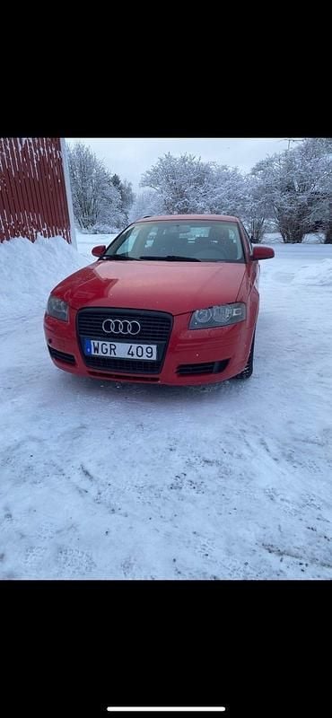 Begagnad 2005 Audi A3 Halvkombi | 10 000 kr (Superpris) - Bild 1/4