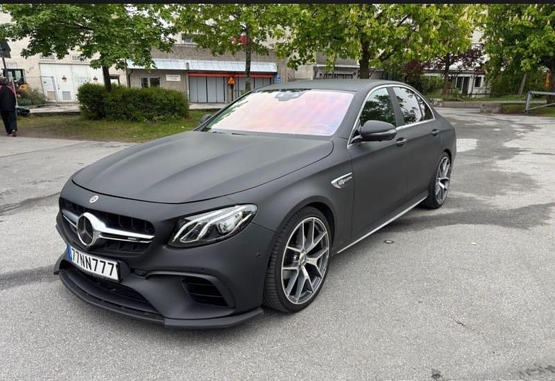 Begagnad 2018 Mercedes E200 Sedan | 349 000 kr (Dyr) - Bild 1/4