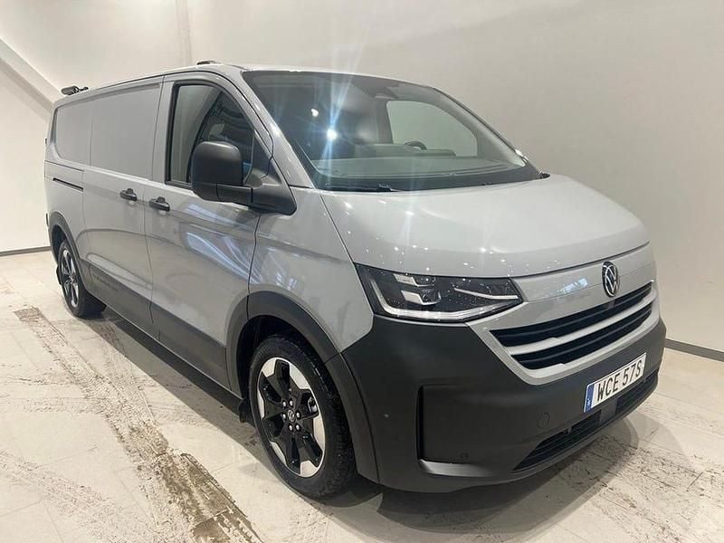 Grå Ny 2025 VW Transporter PanAmericana Van | 678 000 kr - Bild 1/4