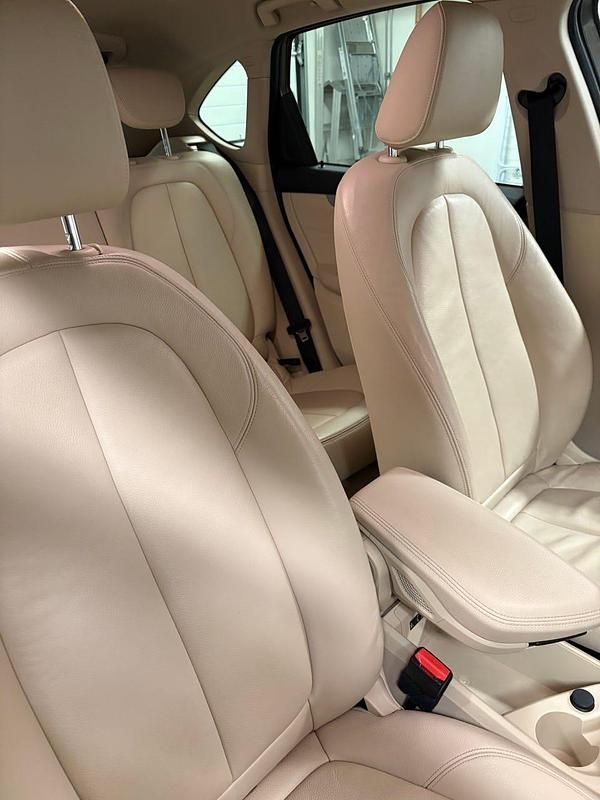 Begagnad BMW 218 Active Tourer 150 HK (110 kW) 2015 Minibuss