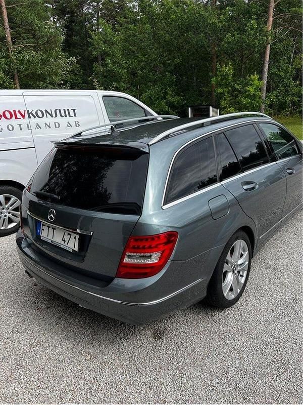 Begagnad Mercedes C220 Avantgarde 170 HK (125 kW) 2012 Grå Kombi
