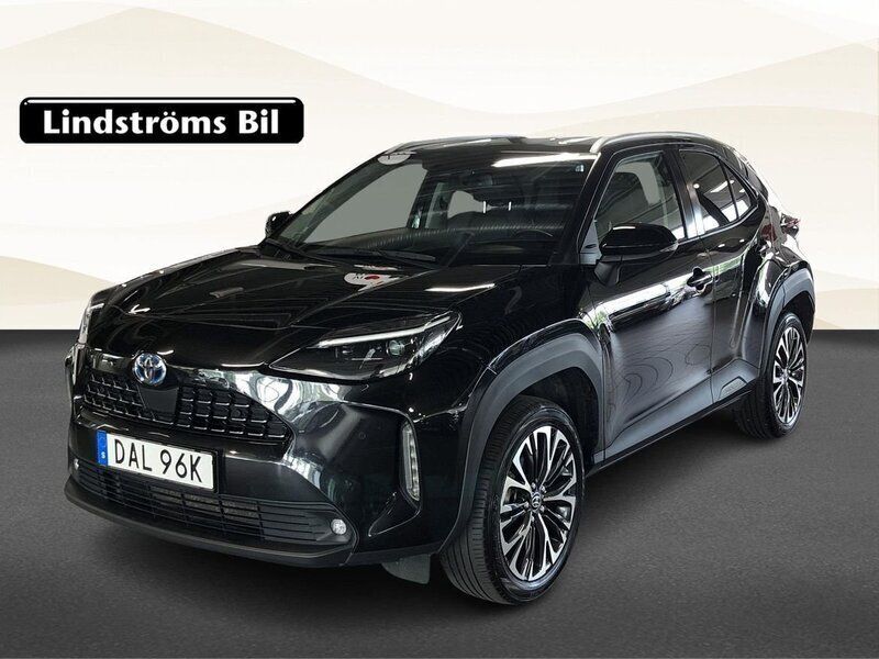 Svart Begagnad 2022 Toyota Yaris Cross Edition SUV | 279 900 kr (Marknadspris) - Bild 1/3