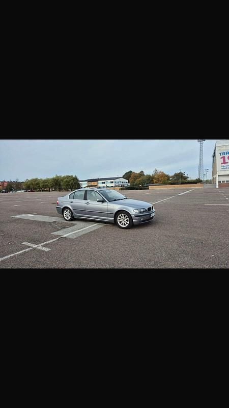 Begagnad BMW 320 170 HK (125 kW) 2005 Sedan