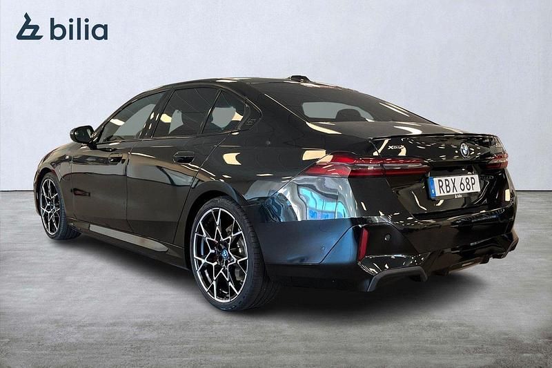 Begagnad BMW 530e Performance 299 HK (219 kW) 2025 Svart Sedan