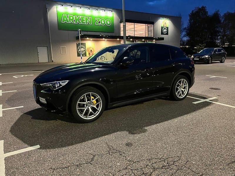 Begagnad Alfa Romeo Stelvio 201 HK (147 kW) 2017 SUV