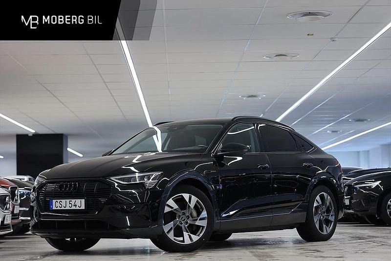 Svart Begagnad 2022 Audi e-tron Sportback SUV | 399 900 kr (Marknadspris) - Bild 1/2