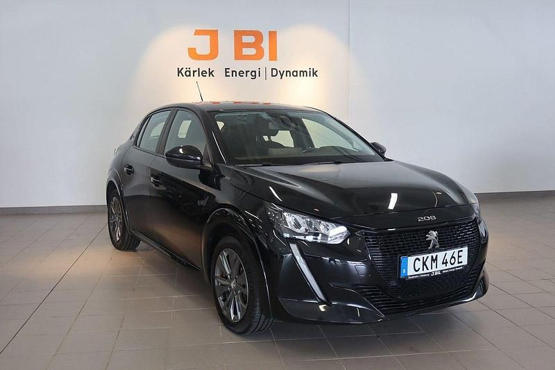 Svart Begagnad 2022 Peugeot e-208 Active Halvkombi | 189 900 kr (Lite dyr) - Bild 1/4