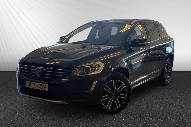Grå Begagnad 2017 Volvo XC60 Standard SUV | 169 800 kr (Superpris) - Bild 1/4