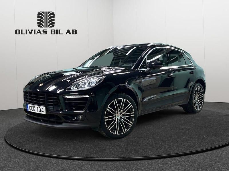 Svart Begagnad 2018 Porsche Macan S SUV | 349 400 kr (Marknadspris) - Bild 1/4